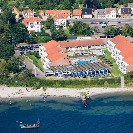 4 Person On A In Апартаменты *