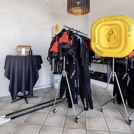 4 Person On A In 福堡