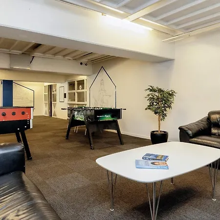 4 Person On A In * Fåborg